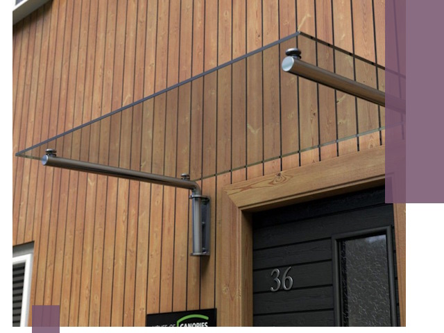 Стеклянные козырьки на входы и фасады в Россоши