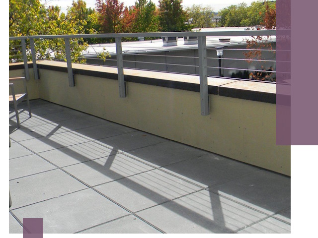 Металлические парапеты под ключ в Россоши: монтаж и изготовление